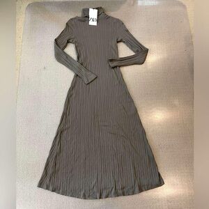 Zara turtleneck sweater midi dress size S